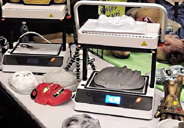 Pop Culture Madness: Vaquform at the Mask Fest